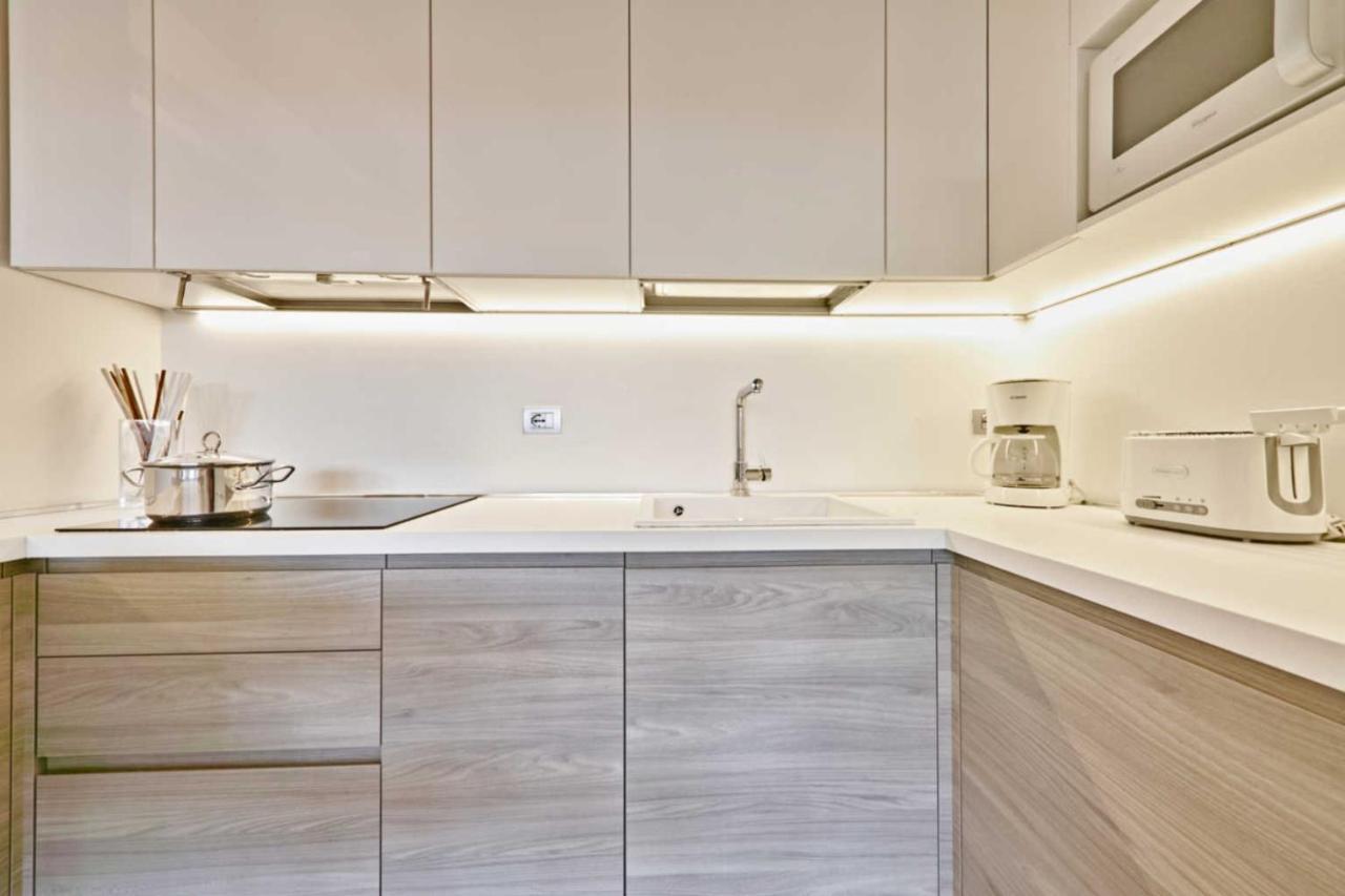 Warda A6 Apartment 代森扎诺-德尔加达 外观 照片