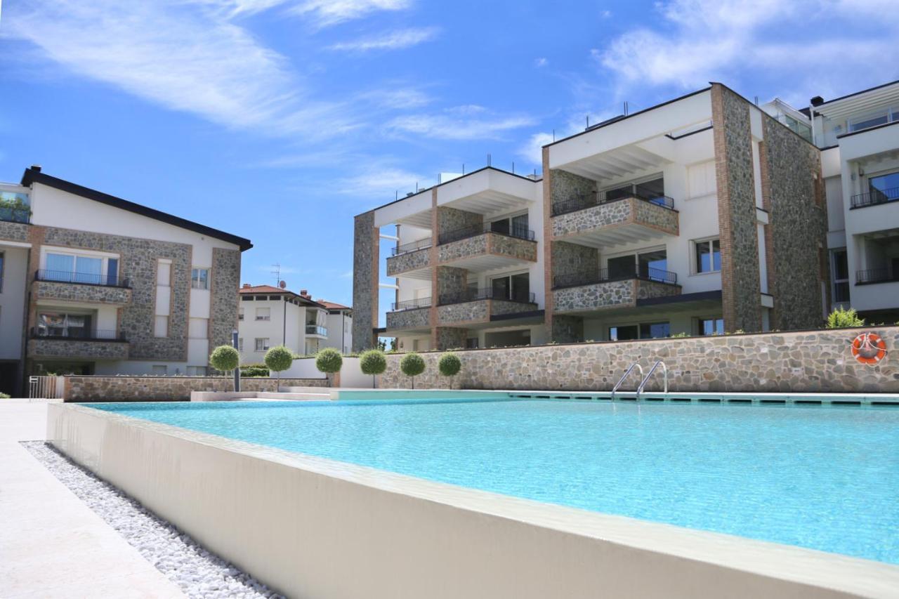 Warda A6 Apartment 代森扎诺-德尔加达 外观 照片